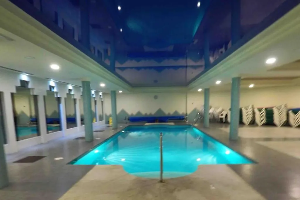 בנאלמדנה Family Friendly 2 Bedroom And 2 Bathroom Apartment Near The Beach