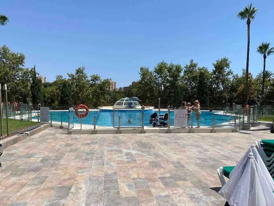 בנאלמדנה Family Friendly 2 Bedroom And 2 Bathroom Apartment Near The Beach